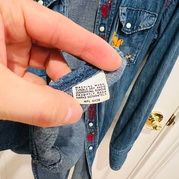 Vtg 70's Maverick Embroidered Denim Pearl Snap Shirt Long Tail Western Cowboy - Picture 14 of 16